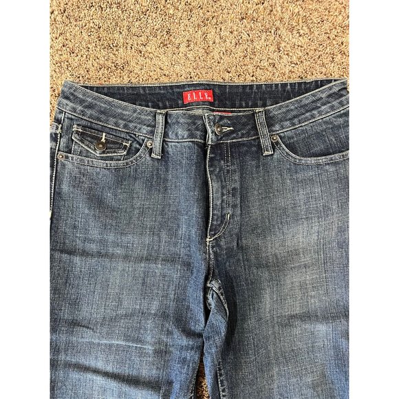 New With Tags Elle Capri Jeans ~ Size 10 ~ Medium Wash - Picture 3 of 6